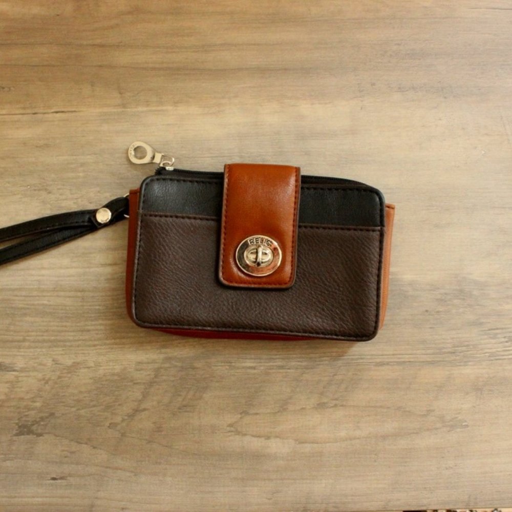 Relic by Fossil Wallet